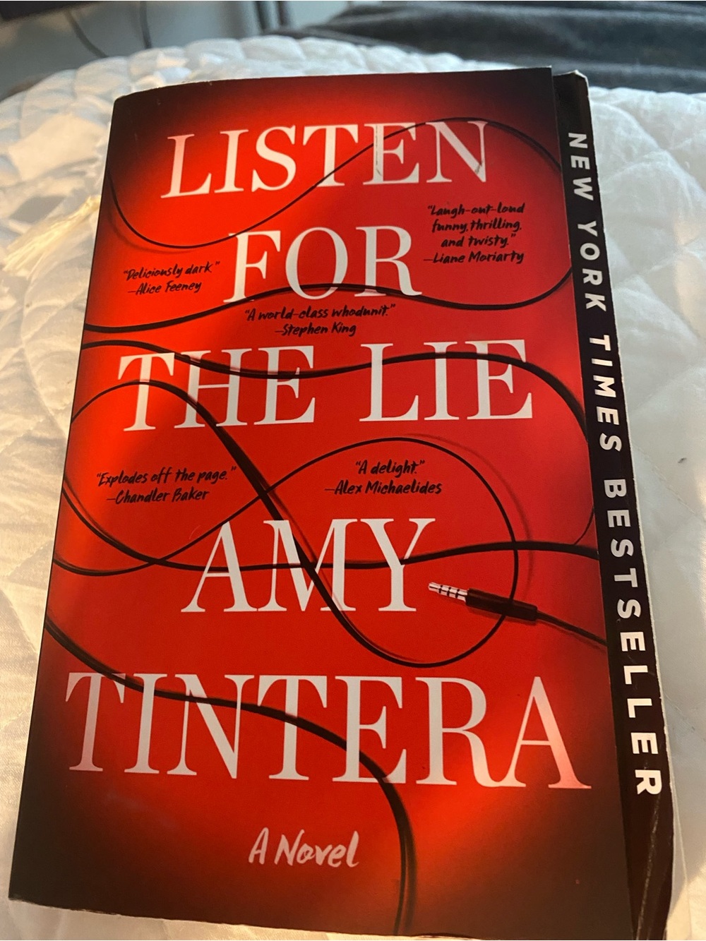 Listen for the Lie by Amy Tintera - Paperback